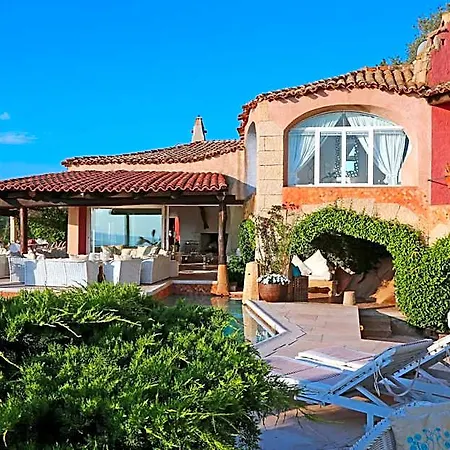 Alojamento de Acomodação e Pequeno-almoço Anna Porto Cervo